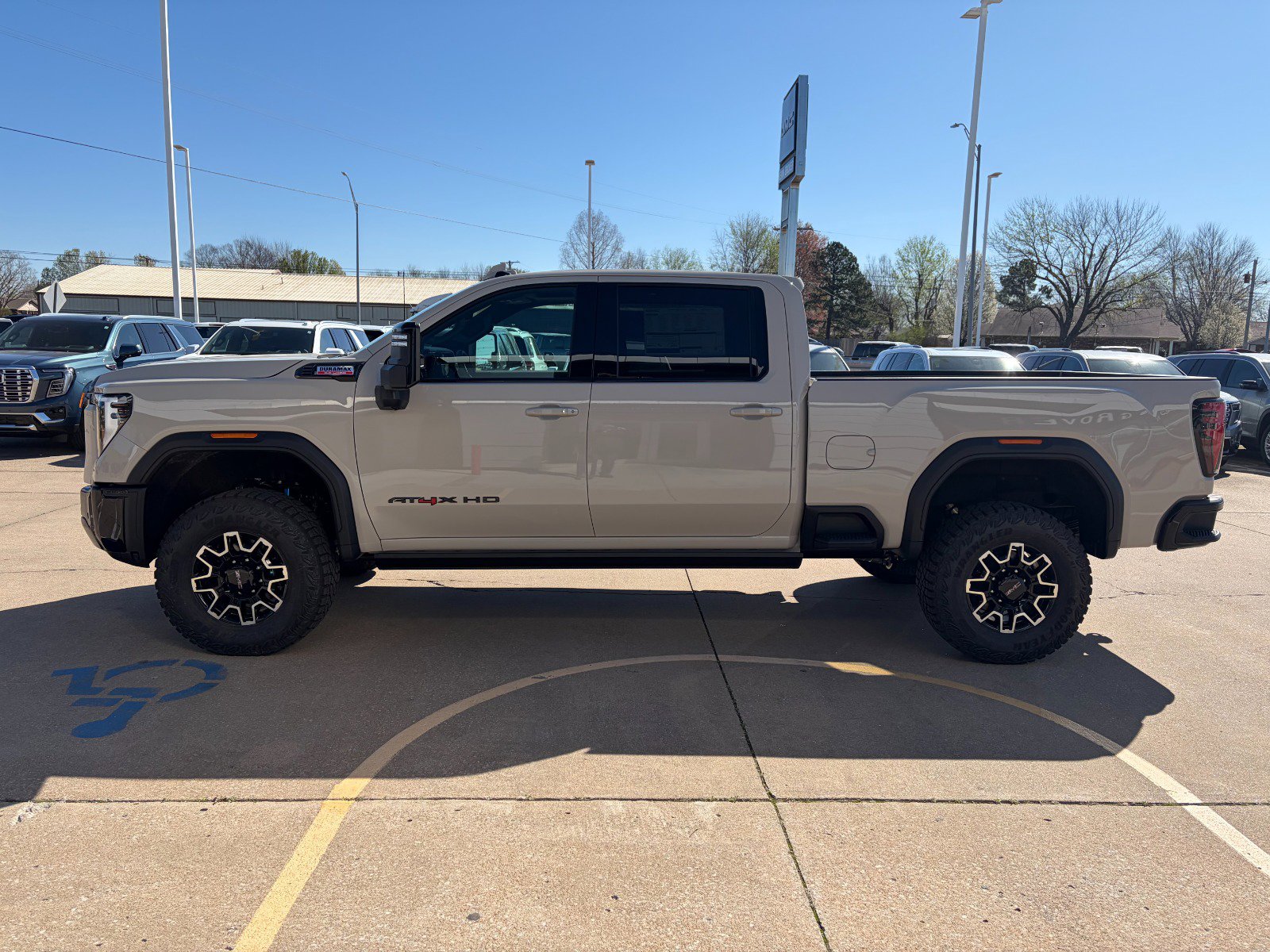 New 2026 GMC Sierra 2500 AT4X w/ LPO, Black Badging Package image 7