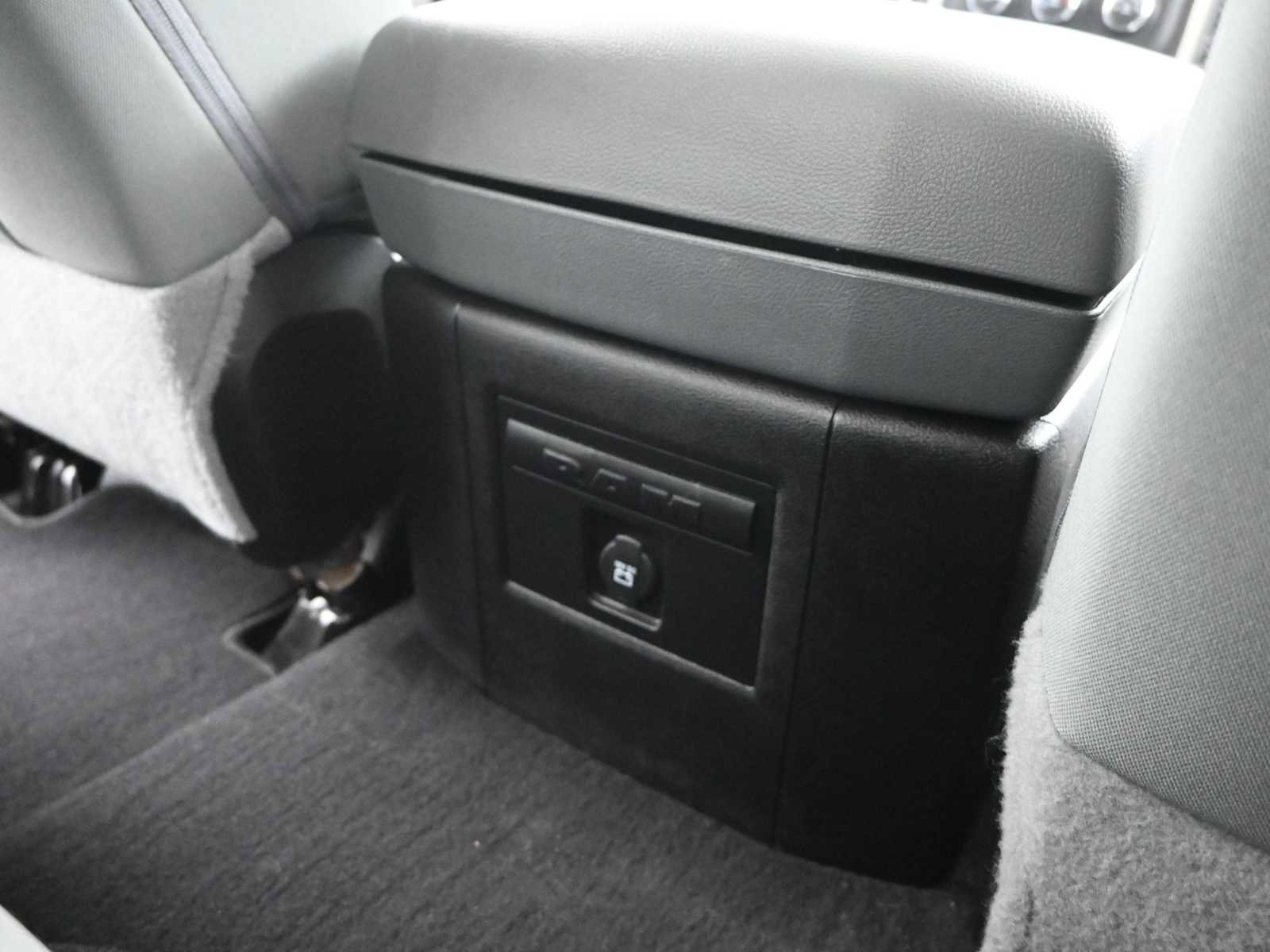 Used 2020 RAM 1500 Classic Warlock image 26