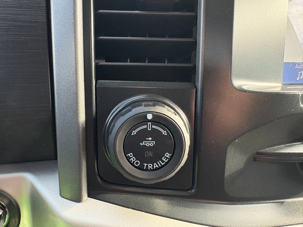 Used 2022 Ford F150 XLT w/ Trailer Tow Package image 23