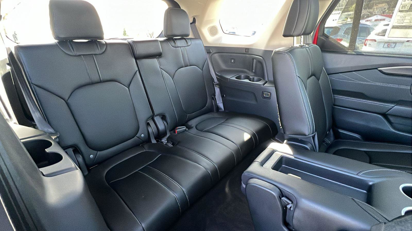 New 2026 Honda Pilot Touring image 15