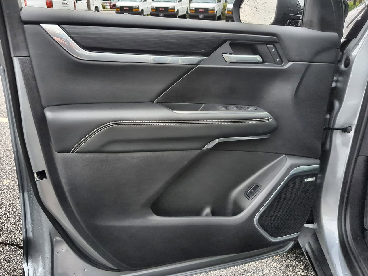 Used 2025 GMC Acadia Elevation image 22