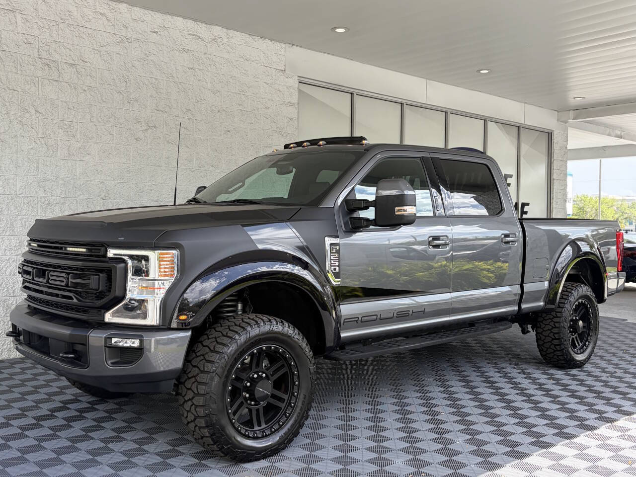 Used 2022 Ford F250 Lariat w/ Tremor Off-Road Package AWD/4WD video 1