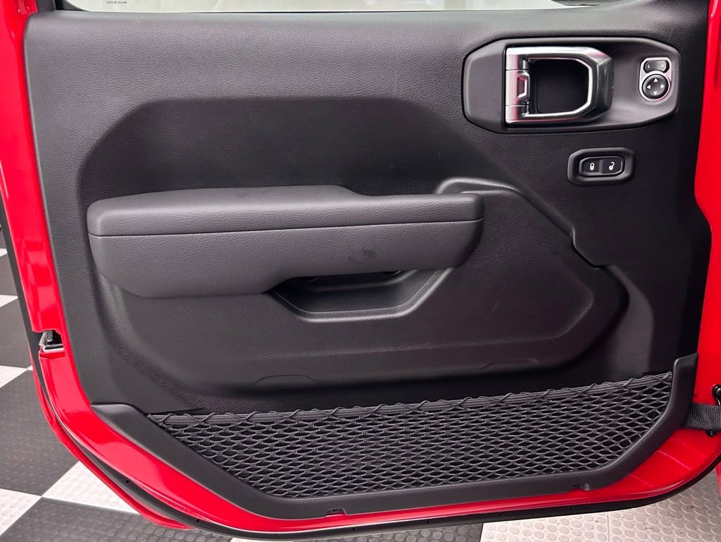 New 2025 Jeep Gladiator Sport image 10