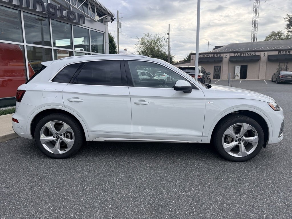 Certified 2025 Audi Q5 2.0T Premium Plus image 7