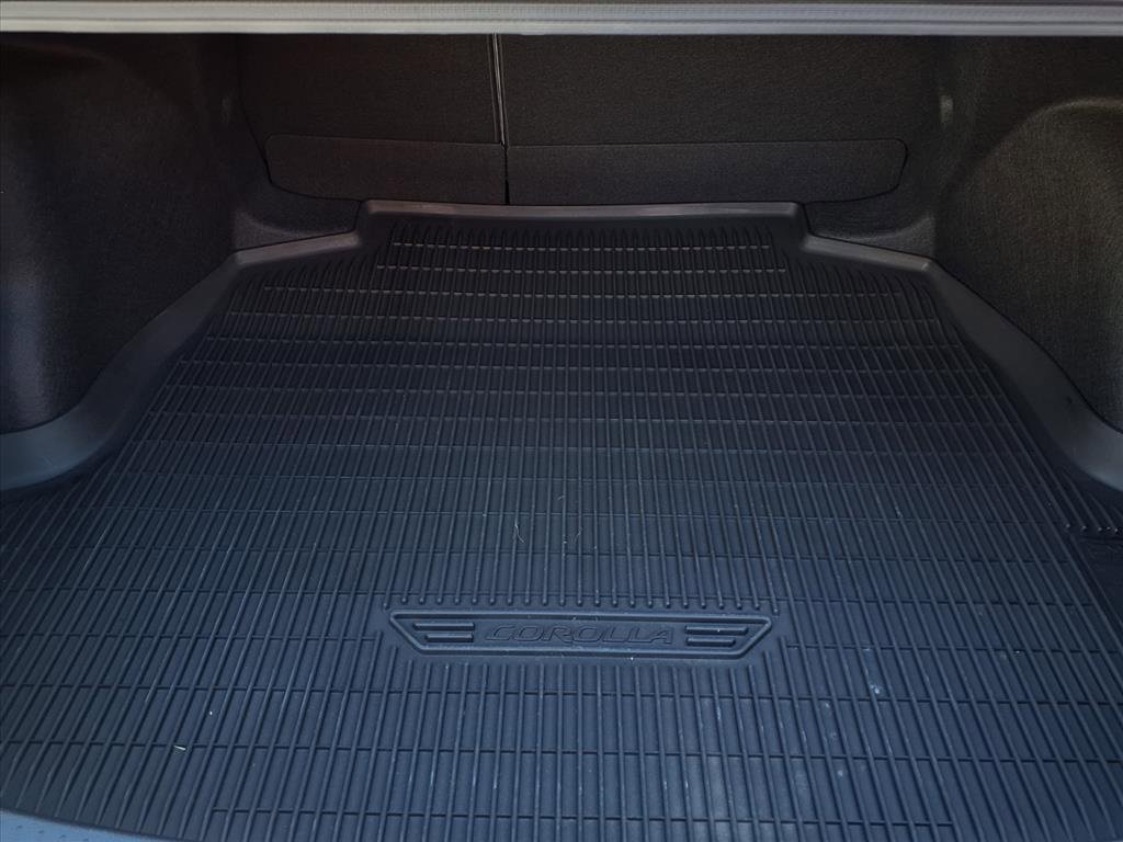 Certified 2025 Toyota Corolla SE image 21