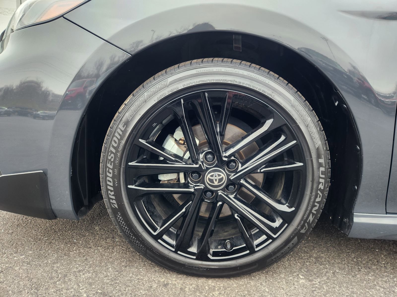 Used 2025 Toyota Camry SE image 13