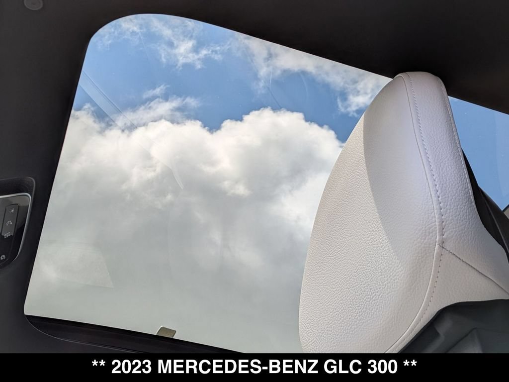 Certified 2023 Mercedes-Benz GLC 300 4MATIC image 4