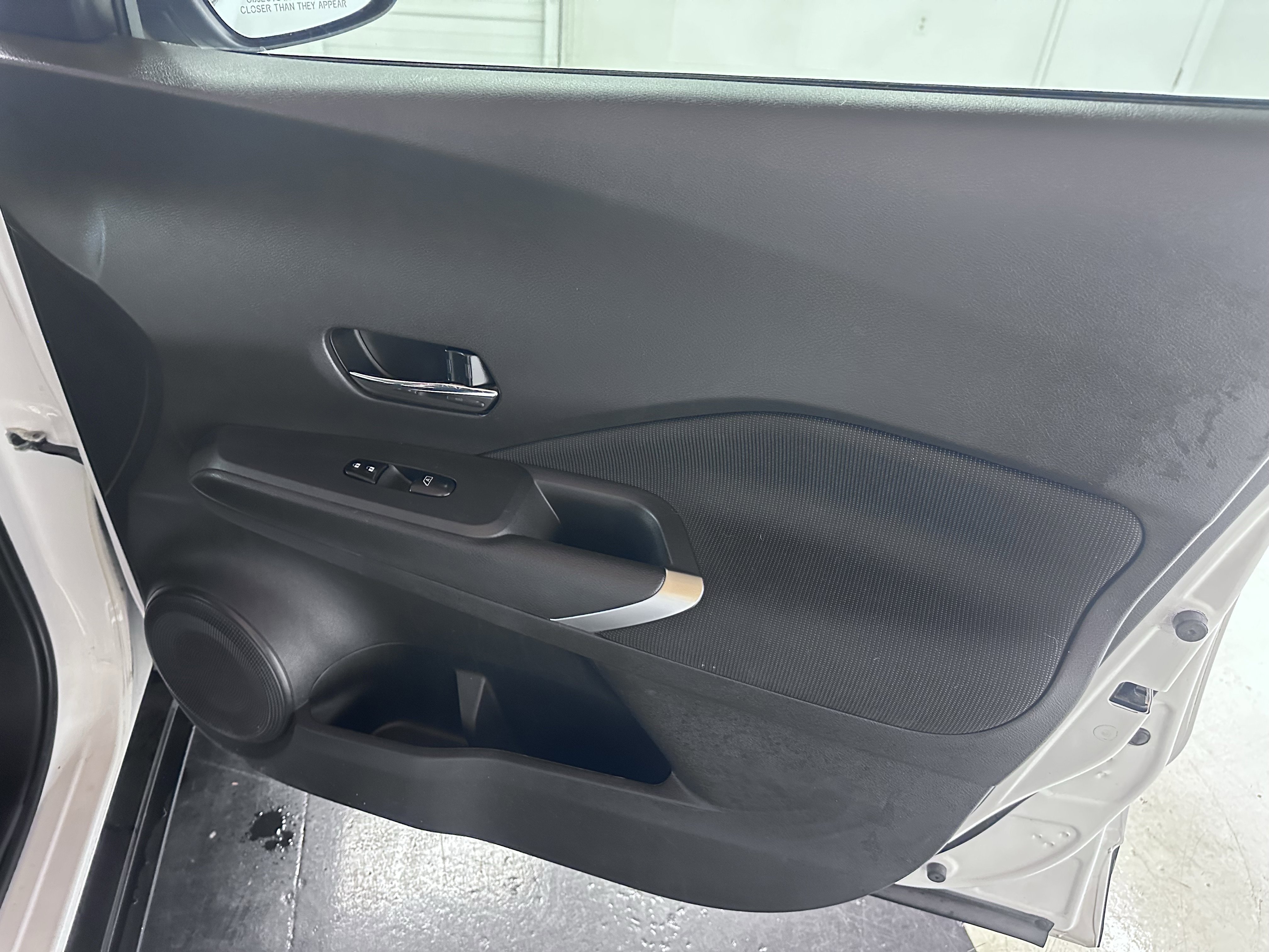 Used 2021 Nissan Kicks SV image 34