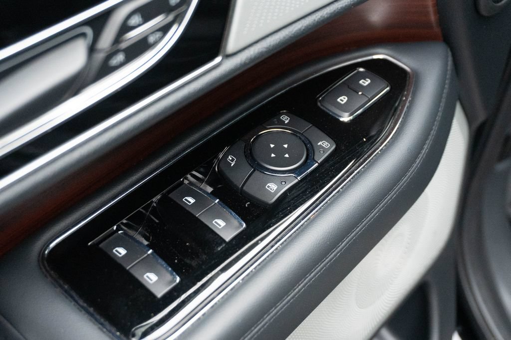 Used 2022 Lincoln Navigator L Reserve RWD image 21