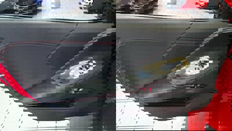 Used 2020 Chevrolet Corvette Stingray Coupe w/ Z51 Performance Package image 20