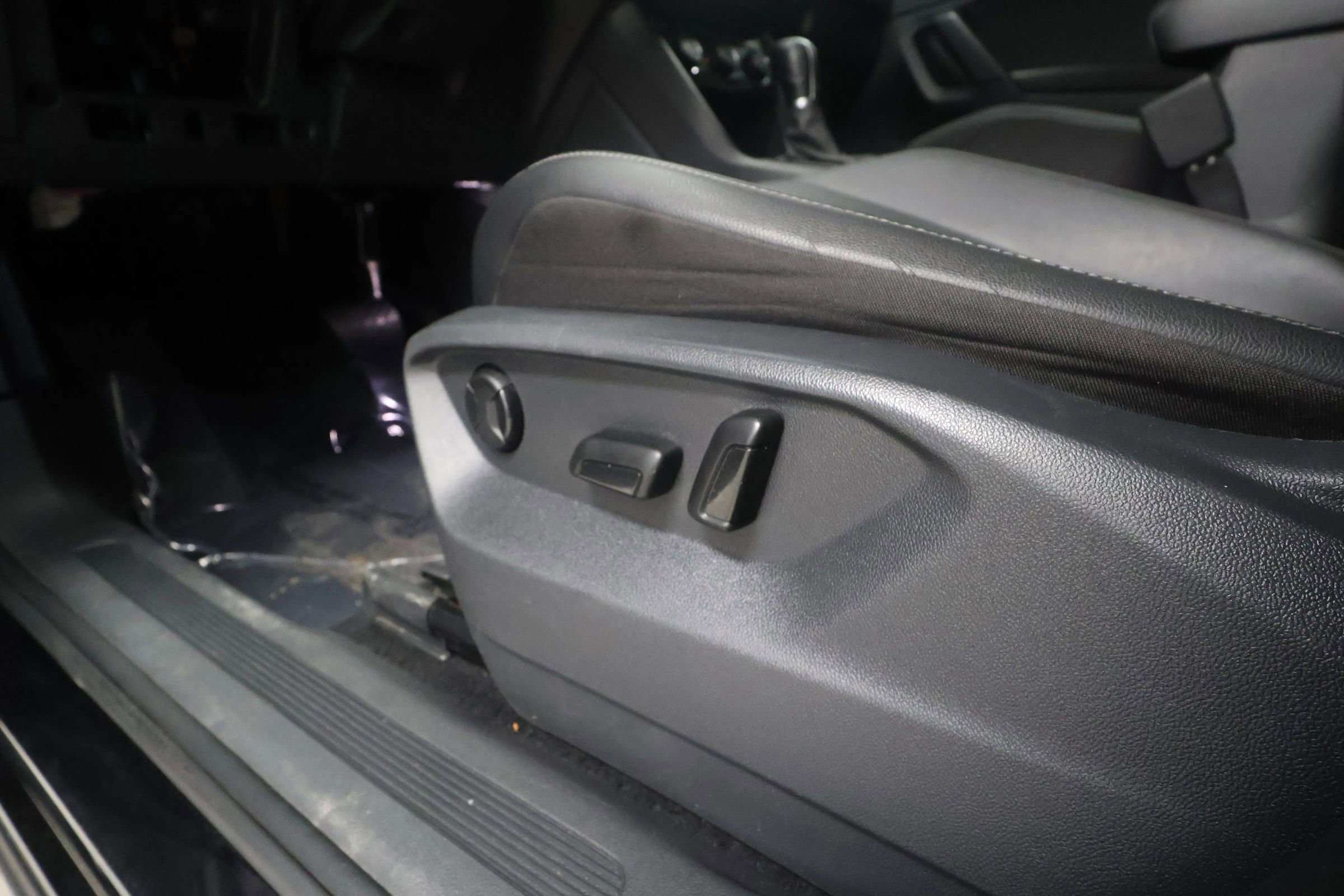 Used 2019 Volkswagen Tiguan SE image 15