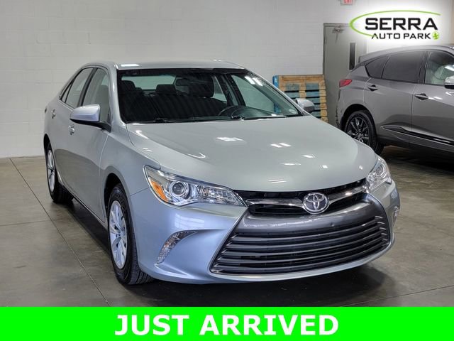 Used 2016 Toyota Camry LE FWD image 4