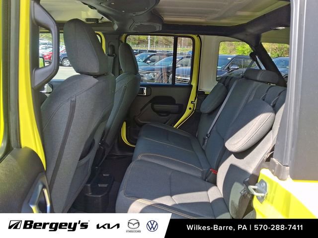 Used 2024 Jeep Wrangler Unlimited w/ Convenience Group image 12