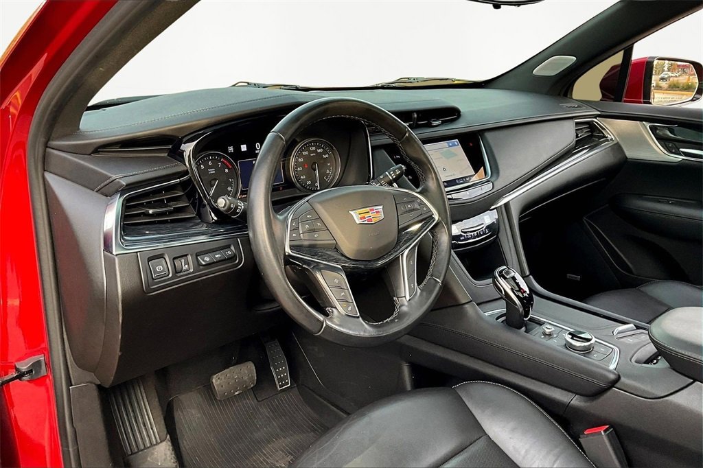 Used 2021 Cadillac XT5 Premium Luxury image 14
