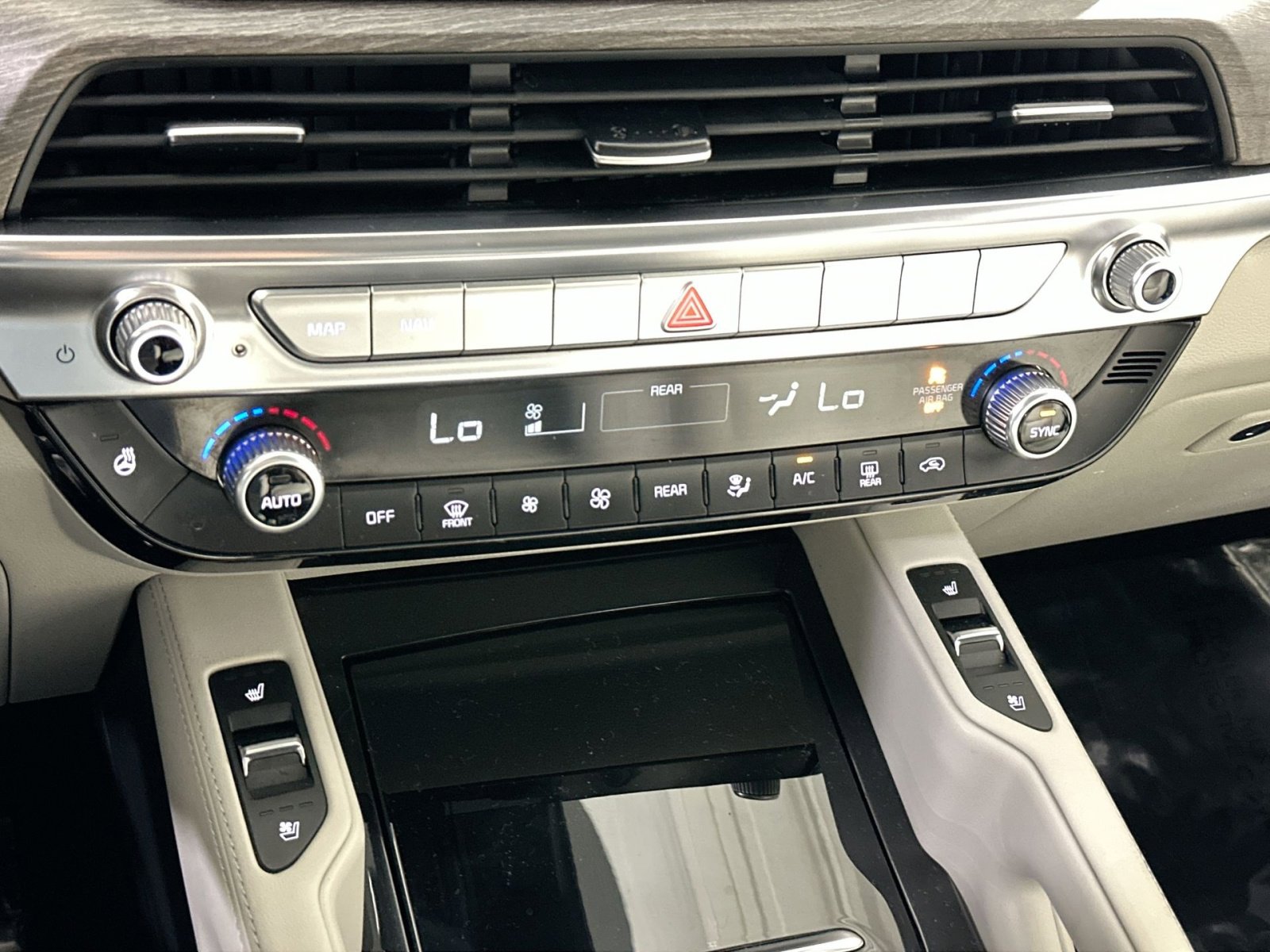 Used 2021 Kia Telluride SX w/ Towing Package image 26