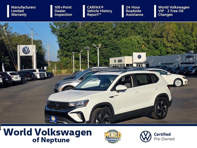 Certified 2024 Volkswagen Taos SE w/ Panoramic Sunroof Package image 1
