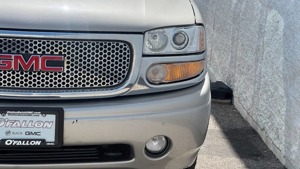 Used 2004 GMC Yukon XL Denali AWD/4WD image 7