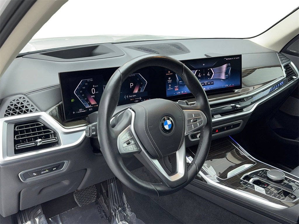 Used 2024 BMW X7 xDrive40i image 16