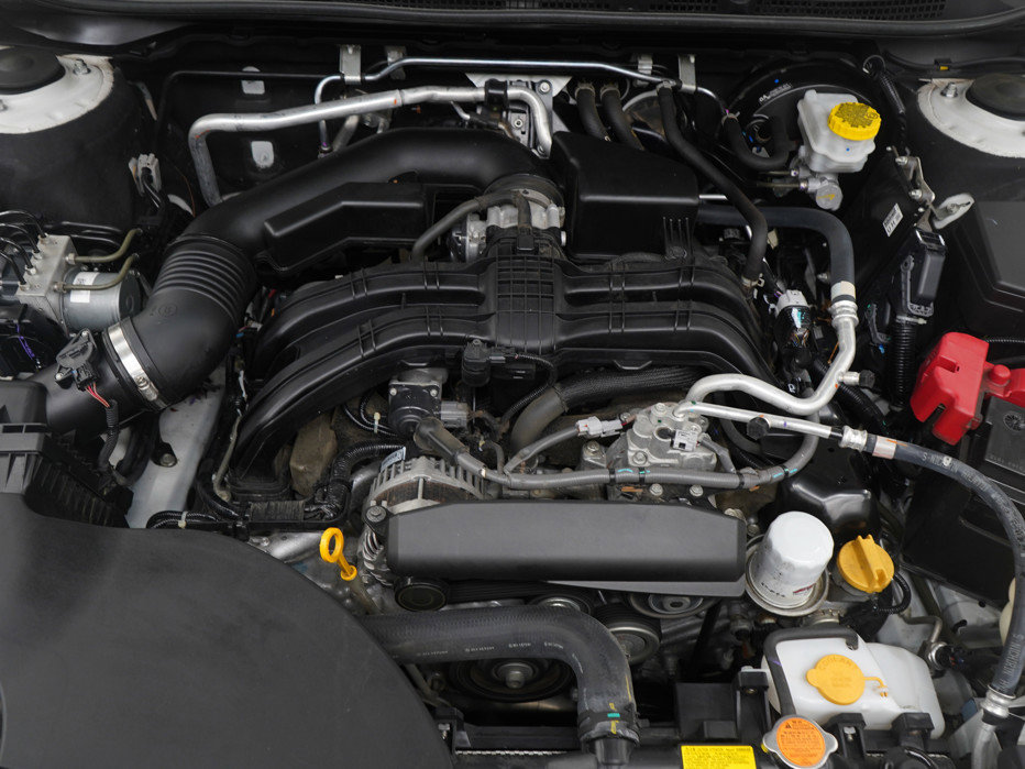 Used 2021 Subaru Outback Limited image 32