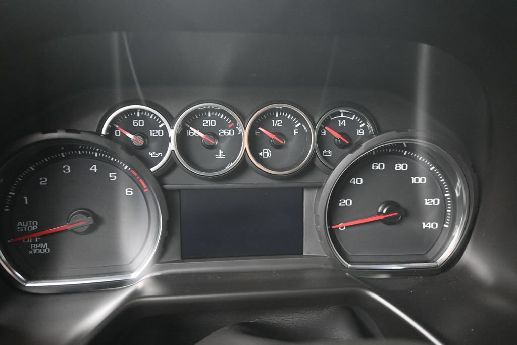 Used 2024 Chevrolet Suburban LS RWD image 11