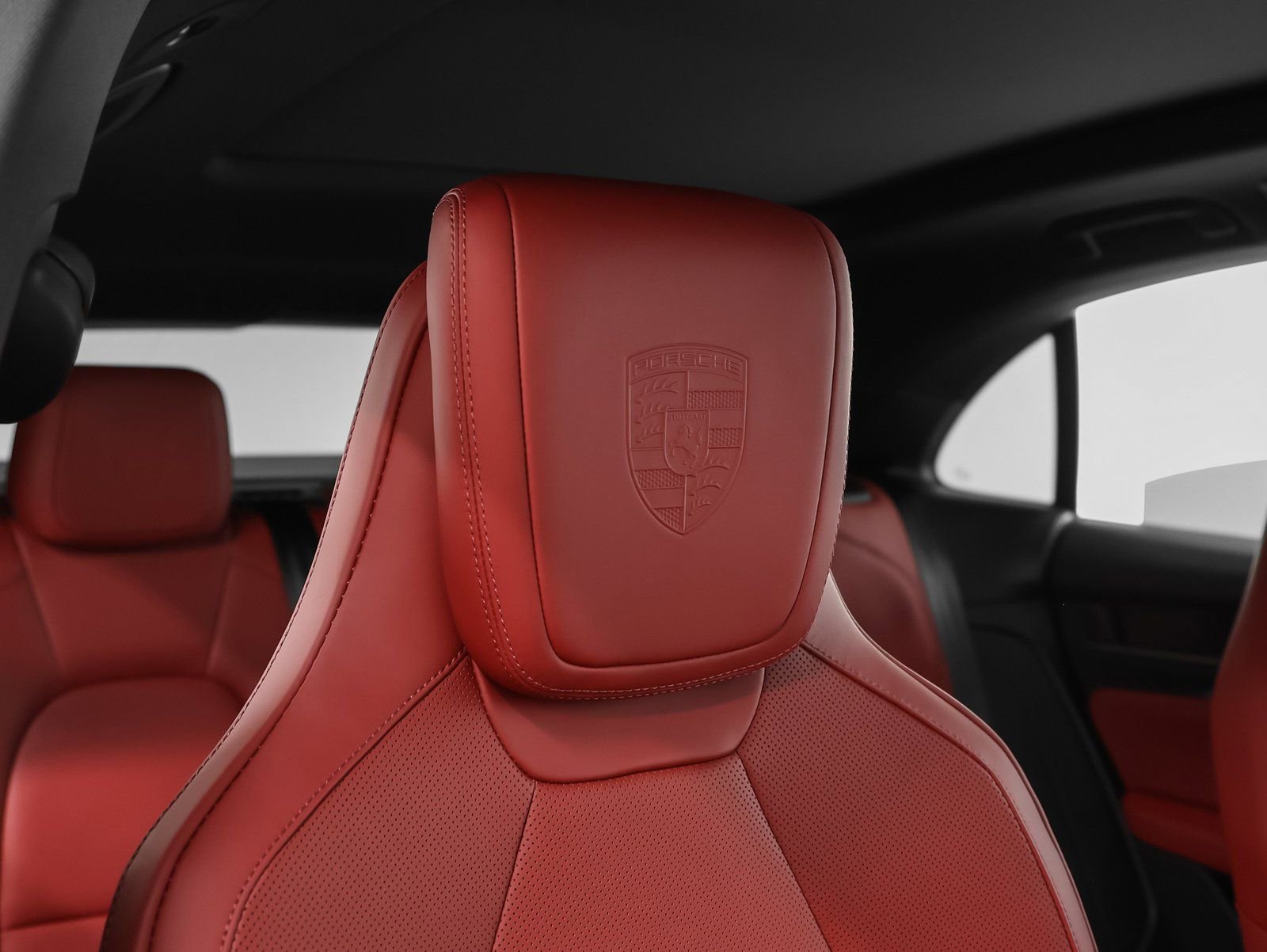 New 2026 Porsche Macan 4 Electric image 26