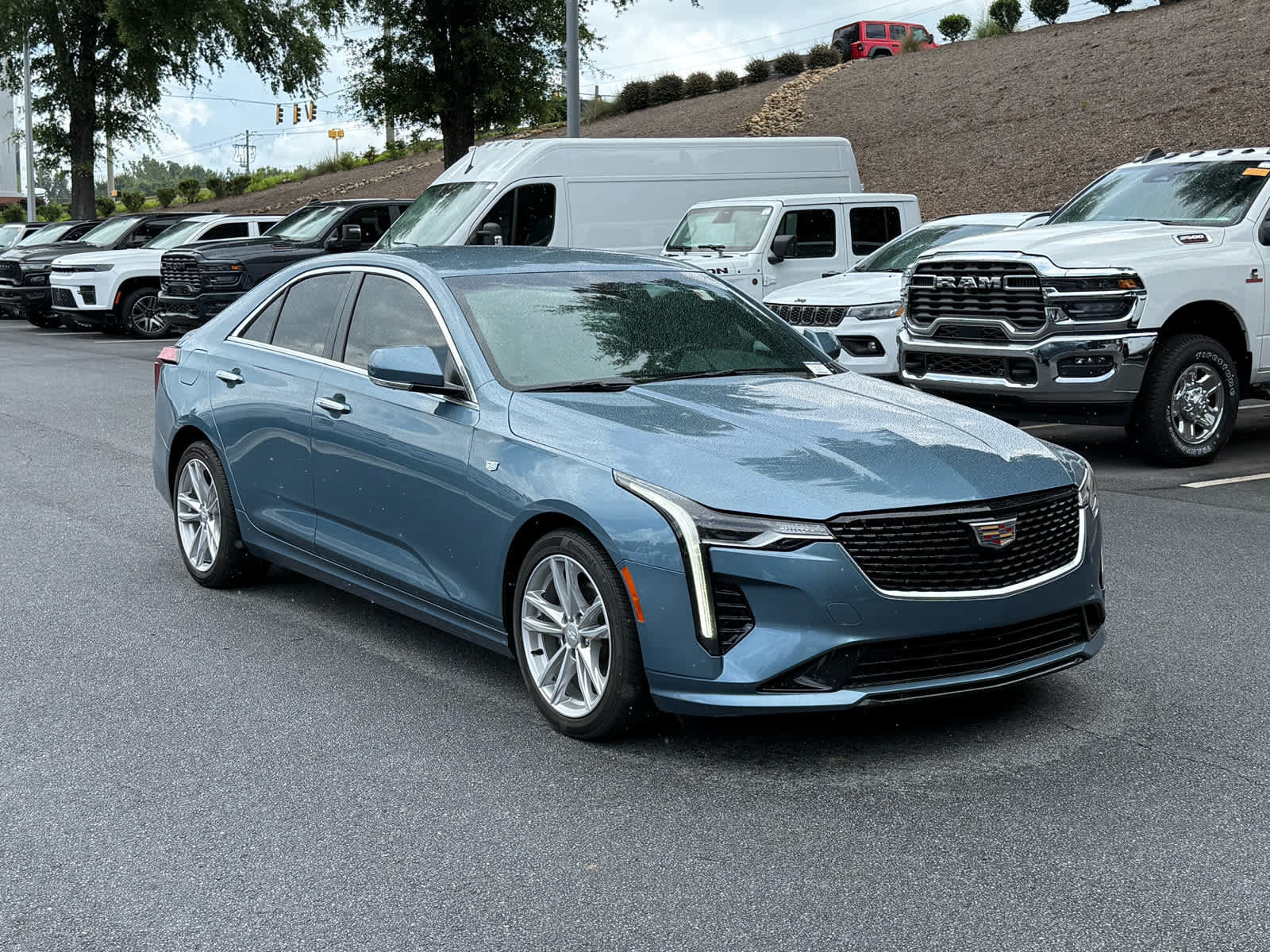 Used 2023 Cadillac CT4 Luxury RWD image 7