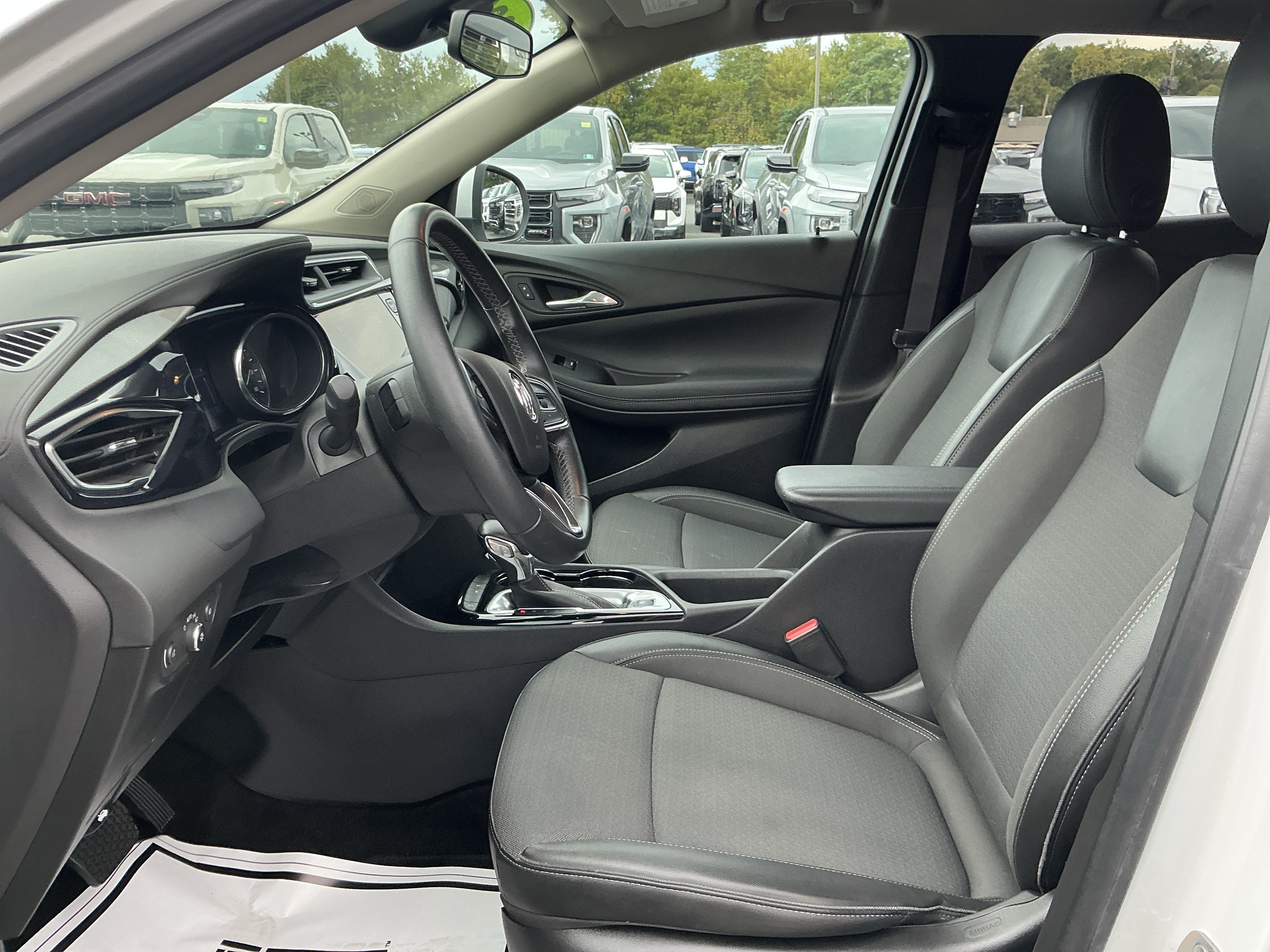 Used 2022 Buick Encore GX Select FWD image 14
