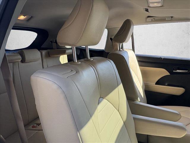Used 2023 Toyota Highlander XLE image 21