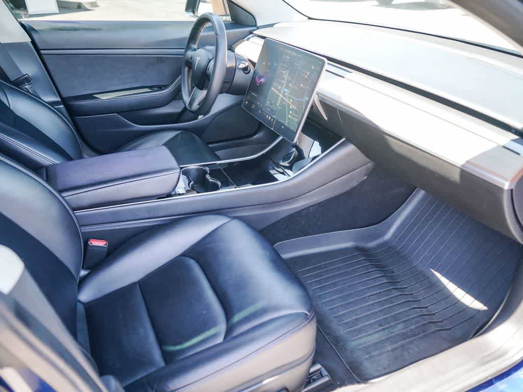 Used 2020 Tesla Model 3 Standard Range Plus RWD image 14