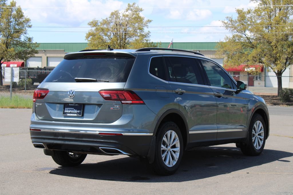 Used 2018 Volkswagen Tiguan SE w/ Panoramic Sunroof Package AWD/4WD image 5