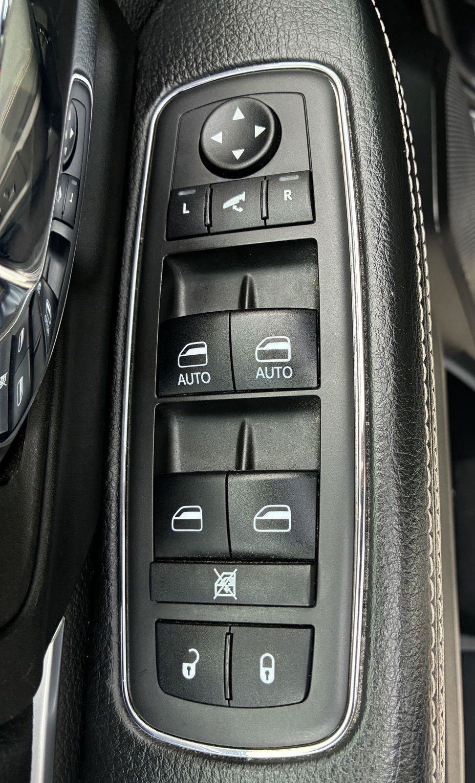 Used 2021 RAM 1500 Warlock AWD/4WD image 16