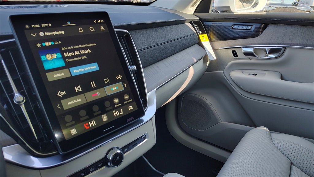 New 2026 Volvo XC90 B6 Ultra image 25