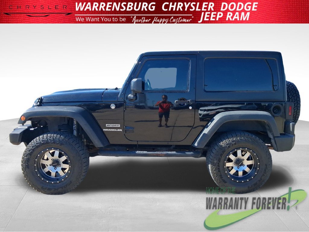 Used 2015 Jeep Wrangler Sport w/ Connectivity Group AWD/4WD image 7