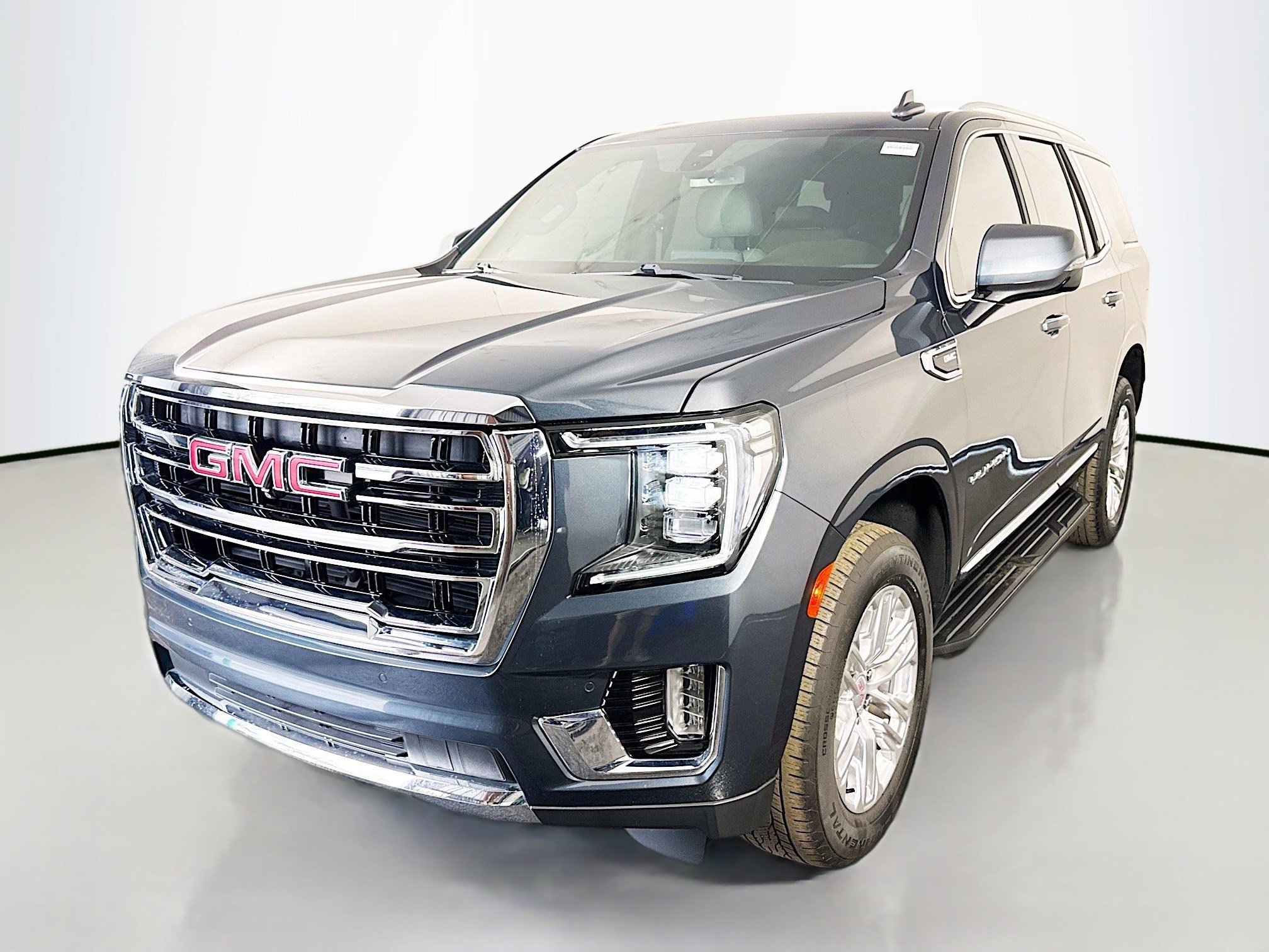 Used 2021 GMC Yukon SLT w/ SLT Luxury Package image 4
