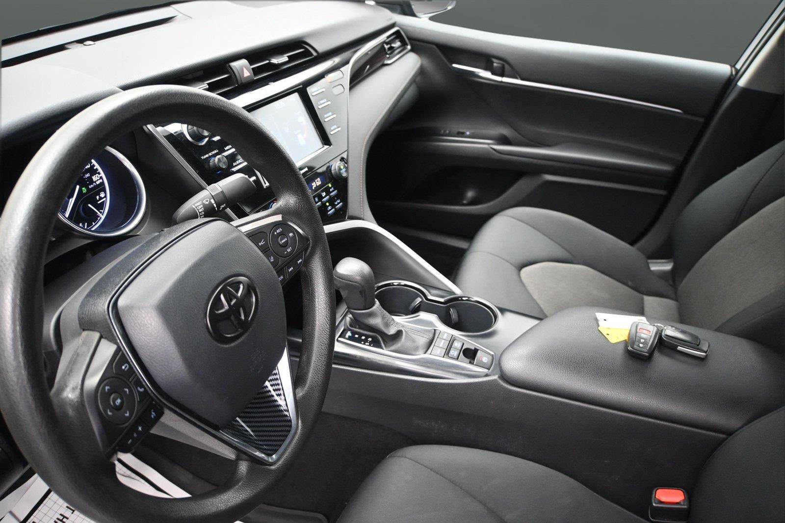 Used 2020 Toyota Camry LE FWD image 2