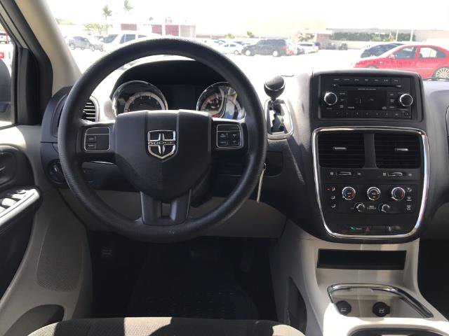 Used 2016 Dodge Grand Caravan SXT FWD image 10