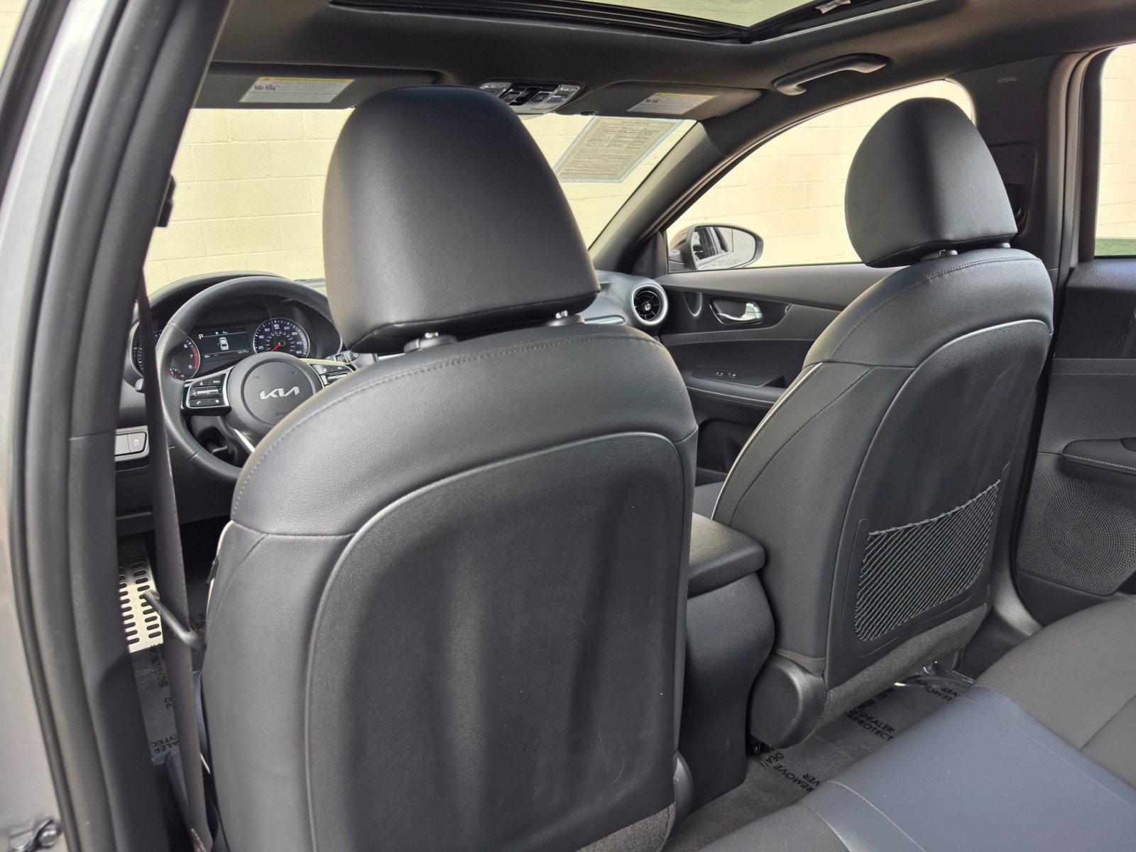 Used 2024 Kia Forte GT-Line w/ GT-Line Premium Package FWD image 32