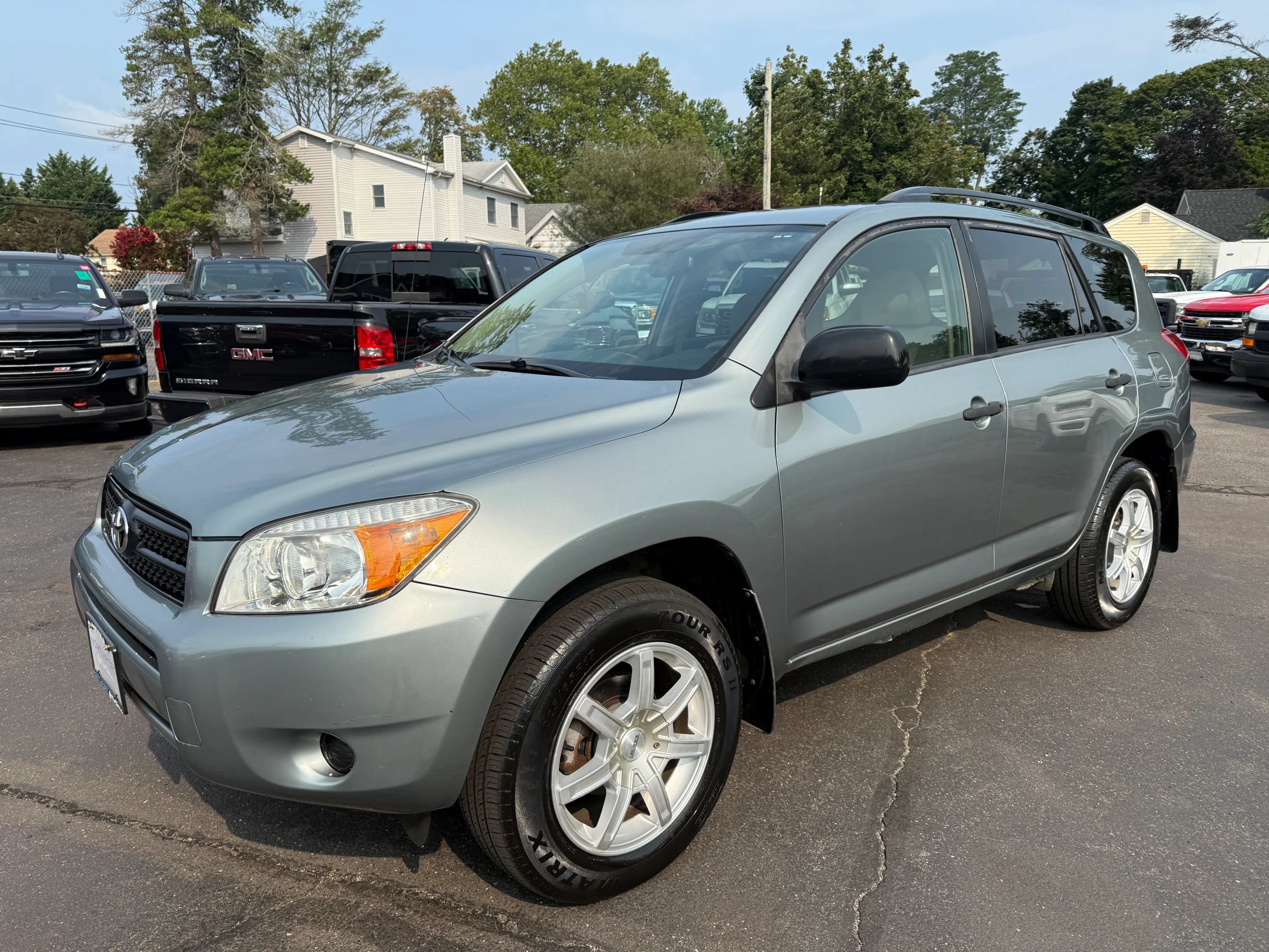 Used 2008 Toyota RAV4 4WD image 2