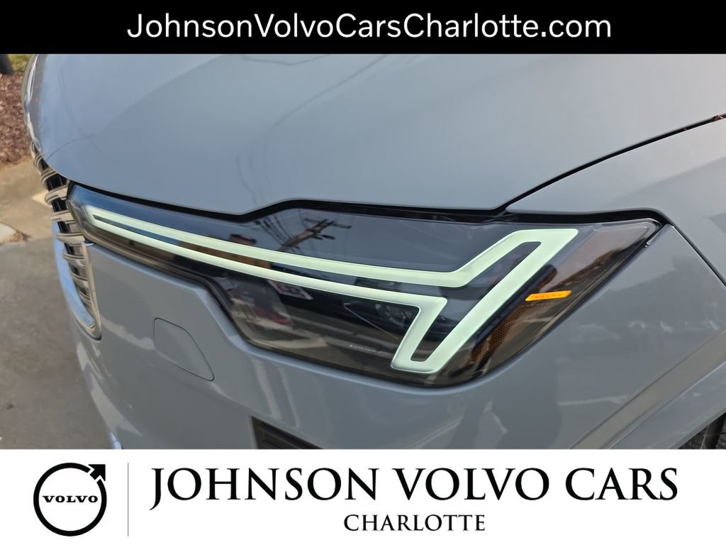 New 2026 Volvo XC90 T8 Plus w/ Protection Package Premier AWD/4WD image 36