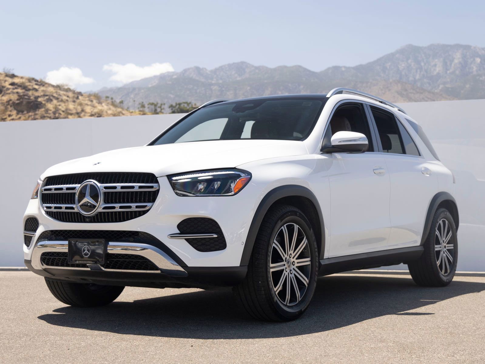 Used 2024 Mercedes-Benz GLE 350 4MATIC image 1