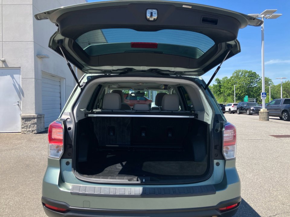 Used 2018 Subaru Forester 2.5i Premium w/ Protection Package #1 AWD/4WD image 19