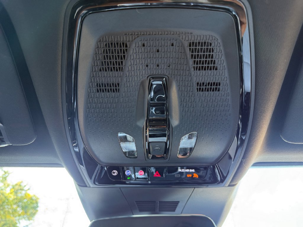 Used 2024 Cadillac Lyriq Luxury RWD image 18