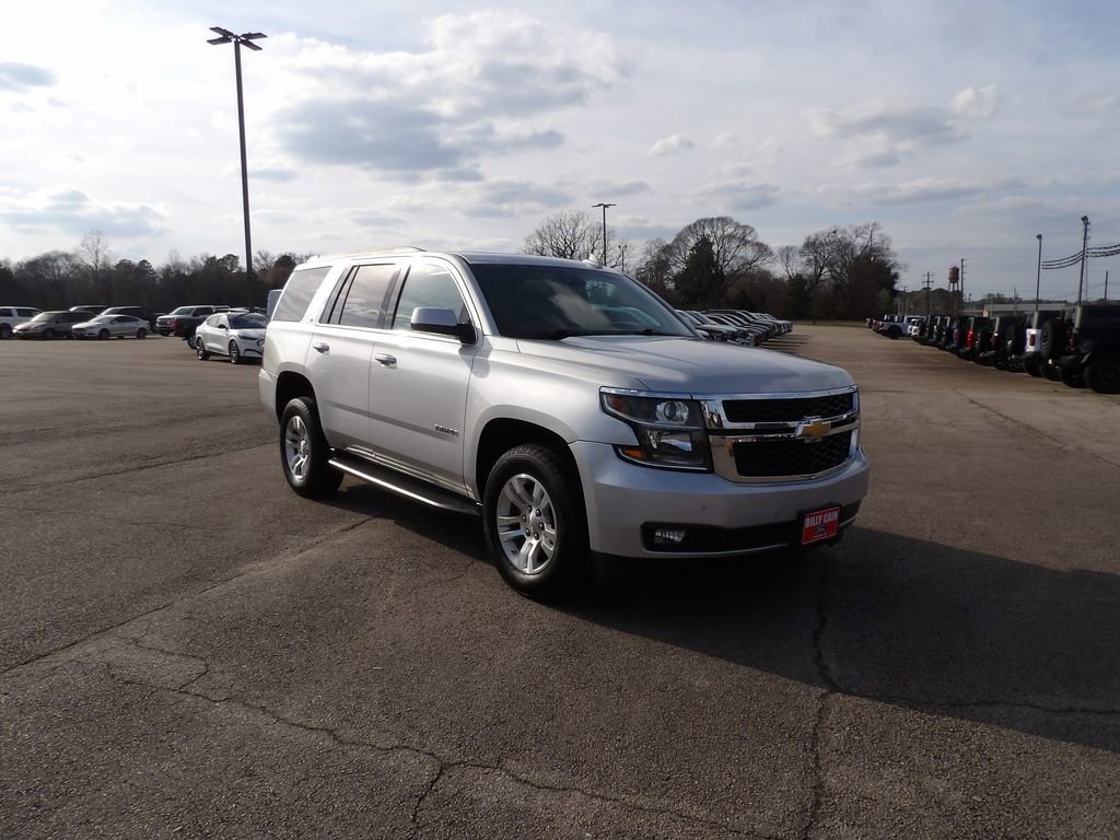 Used 2018 Chevrolet Tahoe LT image 2
