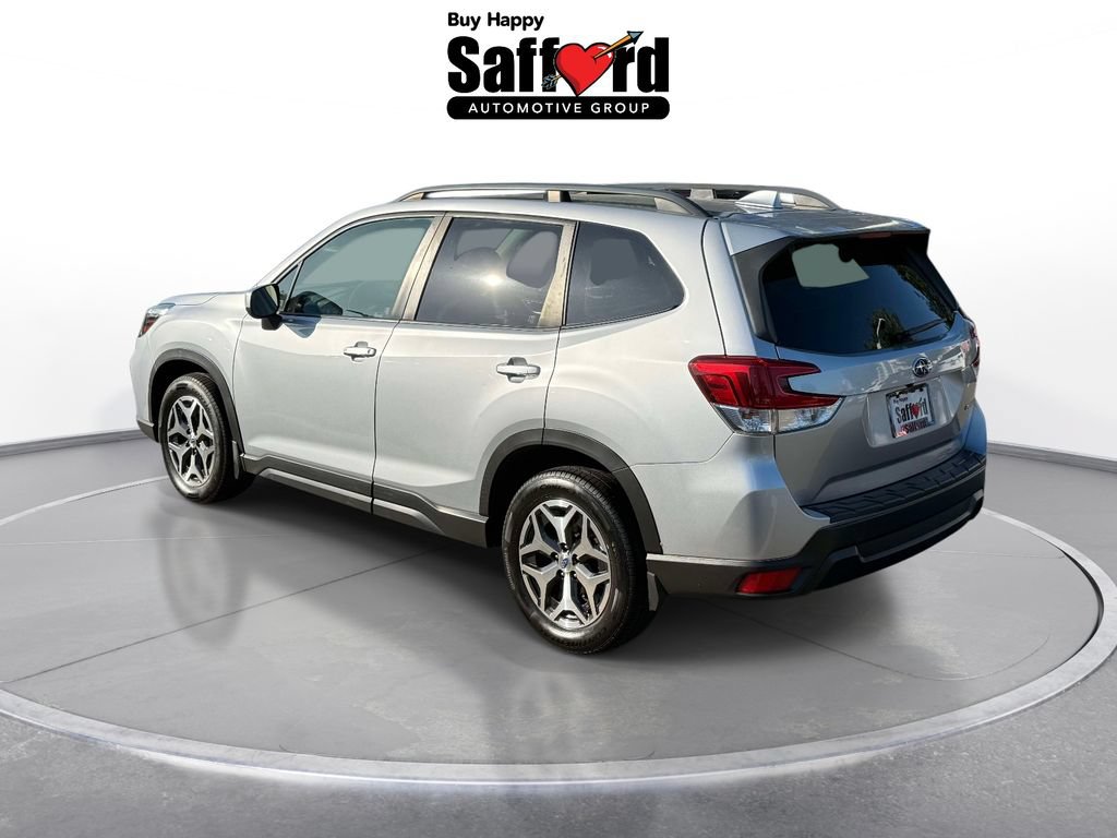 Used 2019 Subaru Forester Premium AWD/4WD image 6