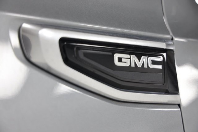 Used 2023 GMC Yukon Denali AWD/4WD image 8