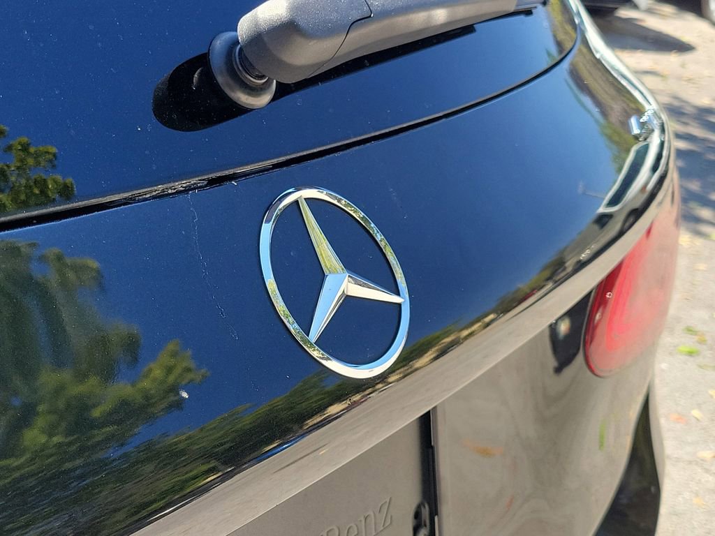 Used 2020 Mercedes-Benz GLC 300 4MATIC image 11