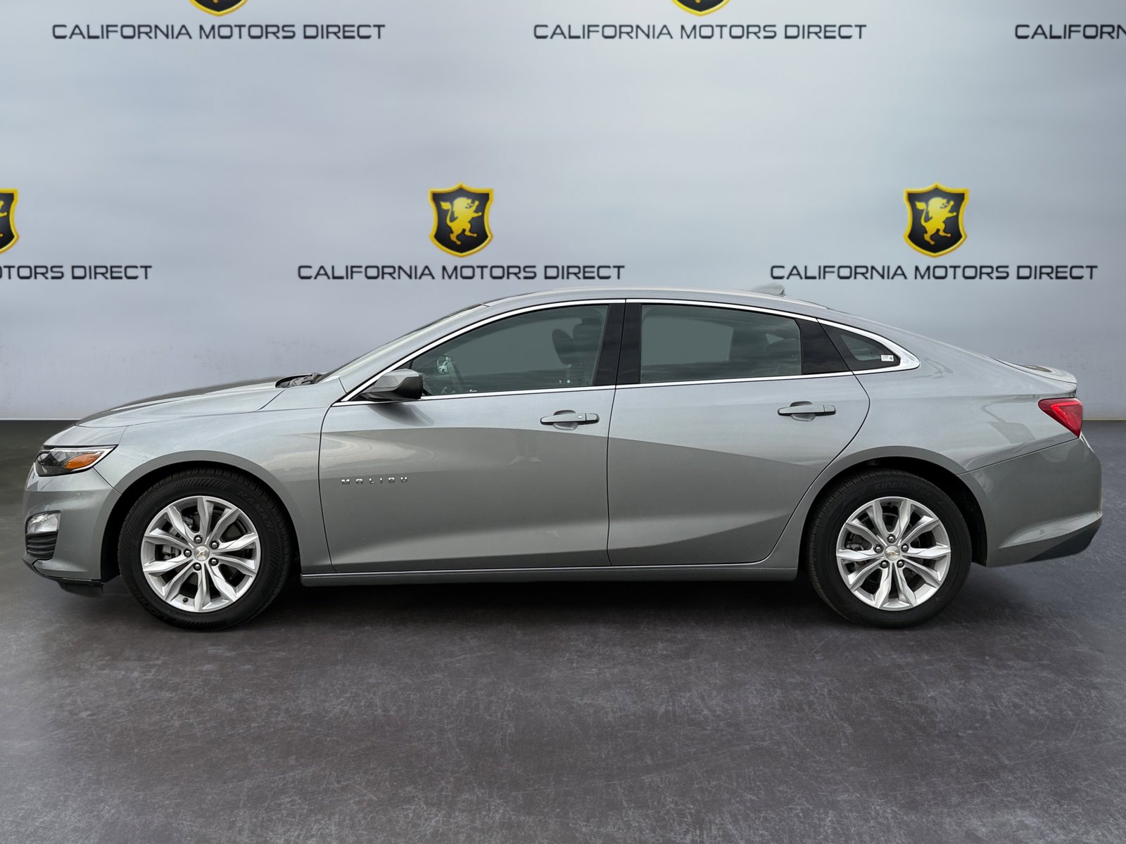 Used 2024 Chevrolet Malibu LT image 2