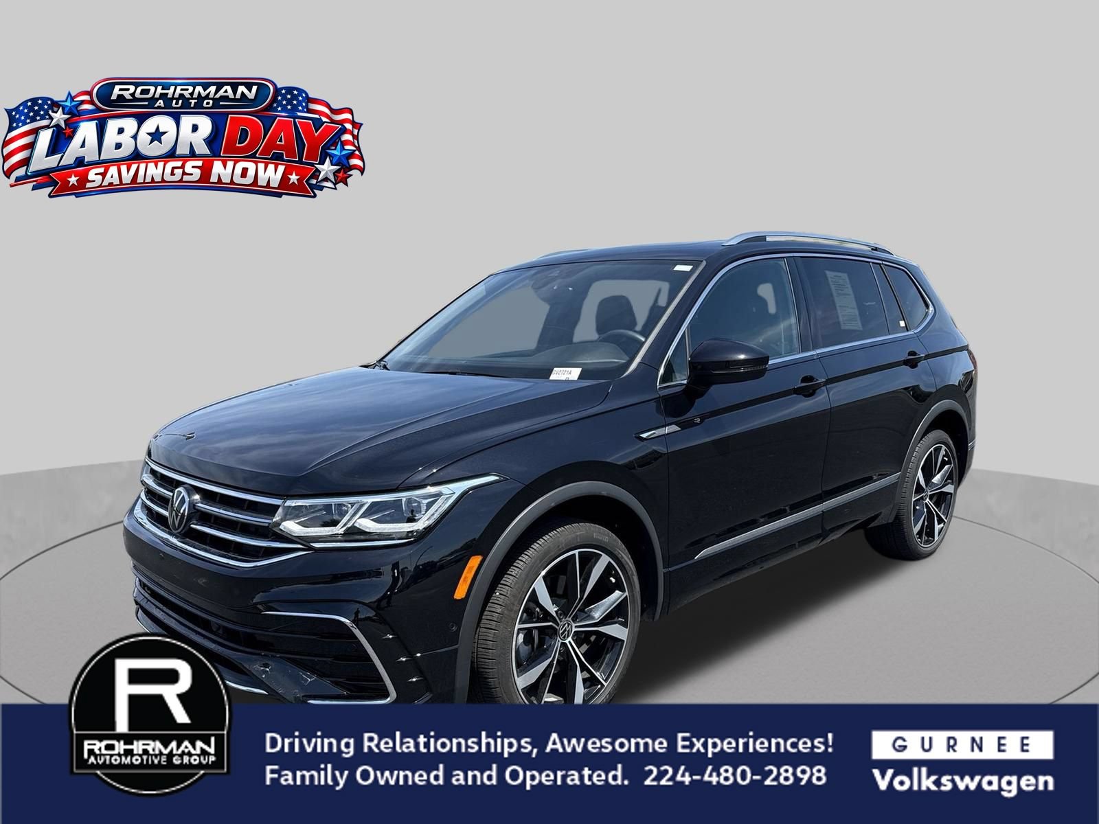 Used 2024 Volkswagen Tiguan SEL R-Line AWD/4WD image 1
