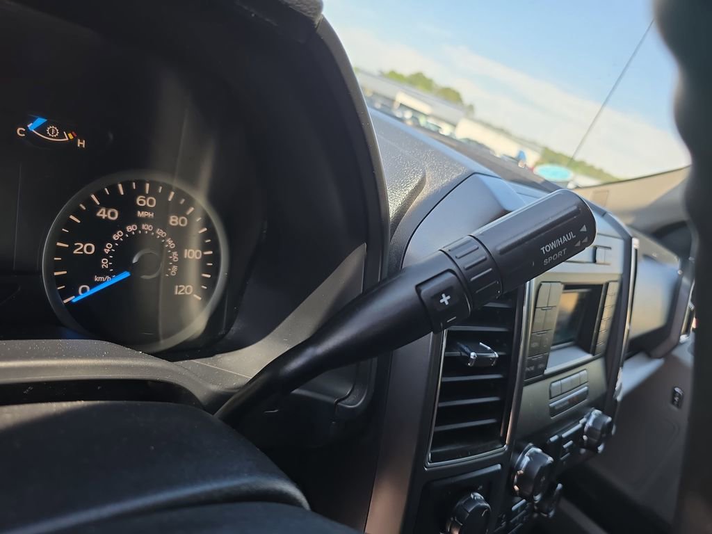 Used 2017 Ford F150 XLT AWD/4WD image 19