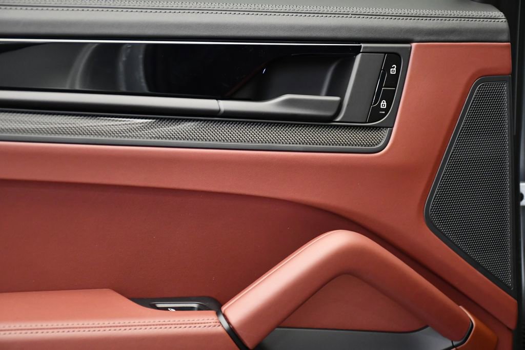New 2026 Porsche Cayenne GTS AWD/4WD image 46